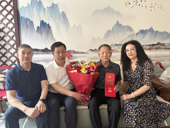 1751593900616098162.png auto